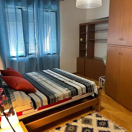 Casa -faro- * Τεργέστη